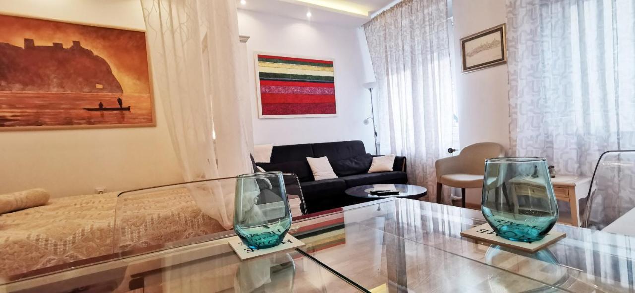 Gala City Center Apartman Belgrado Exterior foto